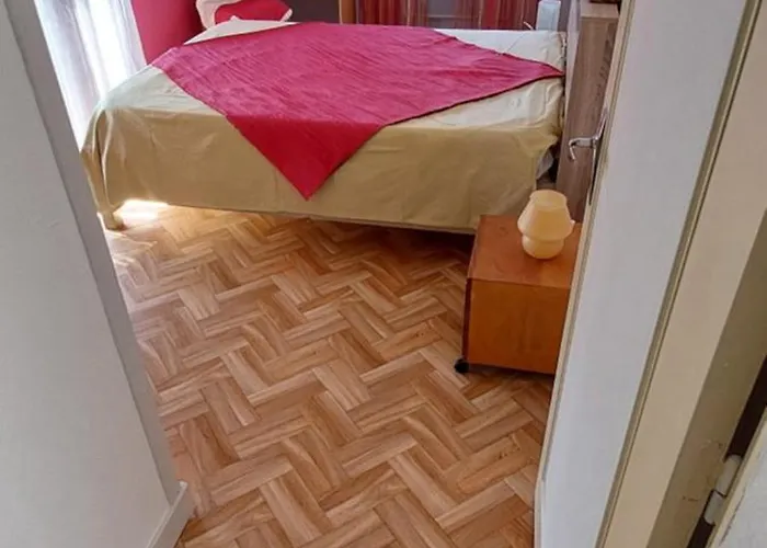 Maison Avec Garage Proche De La *