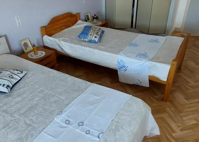 Maison Avec Garage Proche De La