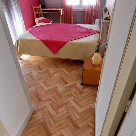 Maison Avec Garage Proche De La *