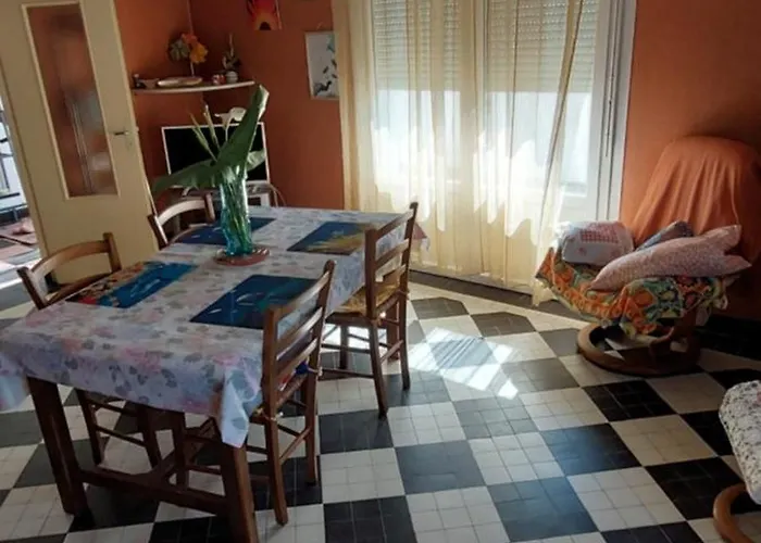 Maison Avec Garage Proche De La